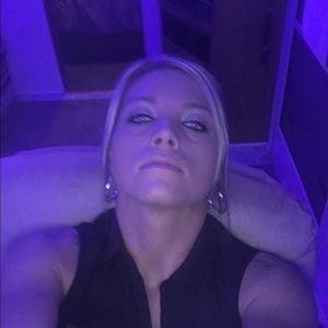 Meet your Posher, Annie